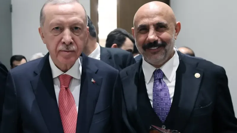 Ağrı eski Milletvekili Cemal Kaya’dan Cumhurbaşkanı Erdoğan’a 300 yıllık Kur’an-ı Kerim hediyesi