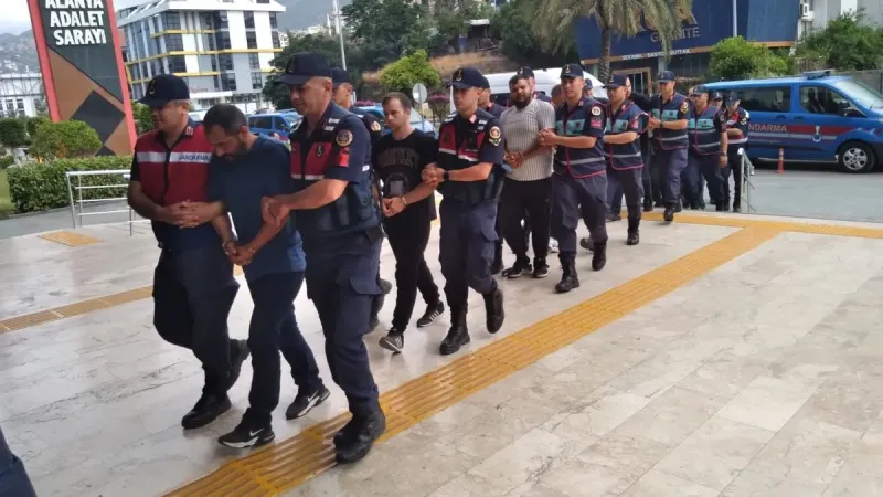 Alanya’da siber suçlardan 15 kişi tutuklandı