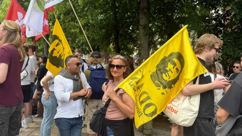 Almanya'da aşırı sağa karşı protesto