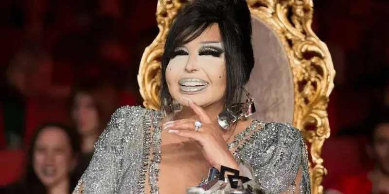 Bülent Ersoy seyircisine küfretti ortalık karıştı