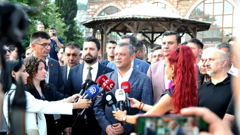 CHP Genel Başkanı Özel Cumhurbaşkanı Erdoğan’a memleketi Manisa’dan zehir zemberek sözler