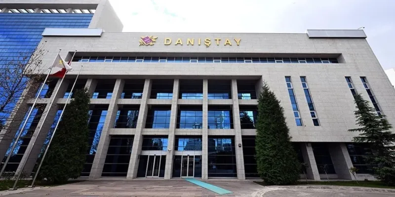 Danıştay'dan Disiplin Cezası Zamanaşımı Kararı! Paraf Tarihi Mi?