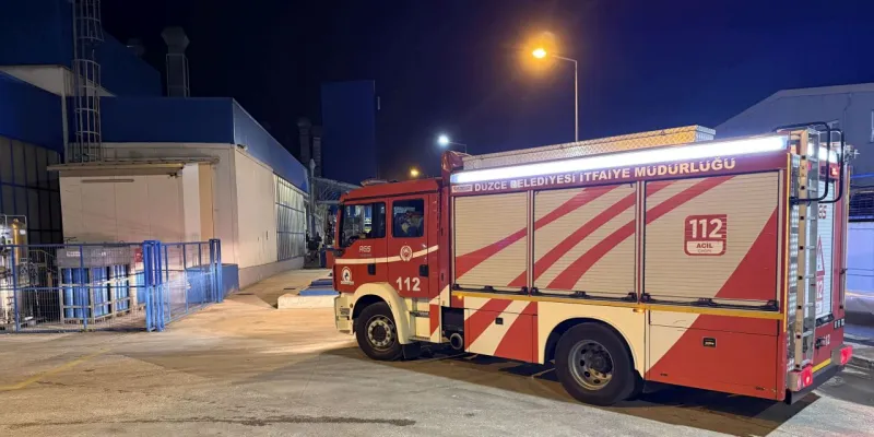 Düzce OSB’de yangın: Ekipler alevlere müdahale etti