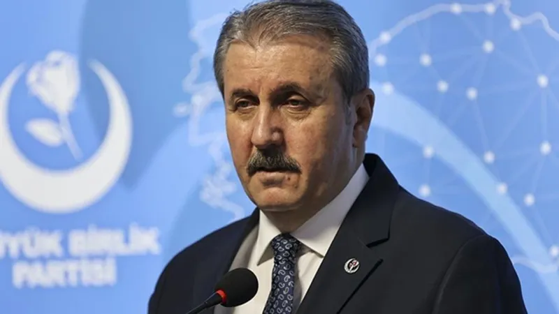 'Evlenmeyeni işe almayacaksın' demişti… Destici’den şaşırtan dönüş!