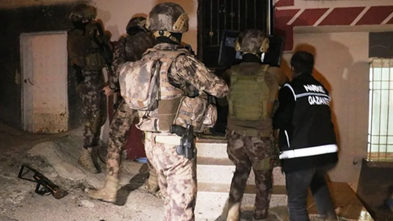 FETÖ'ye 45 ilde operasyon: 178 gözaltı