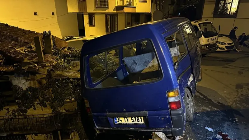 İstanbul Eyüpsultan'da akıllara durgunluk veren olay! Gürültüyle uyanan mahalleli şok yaşadı: Neredeyse eve girecekti...