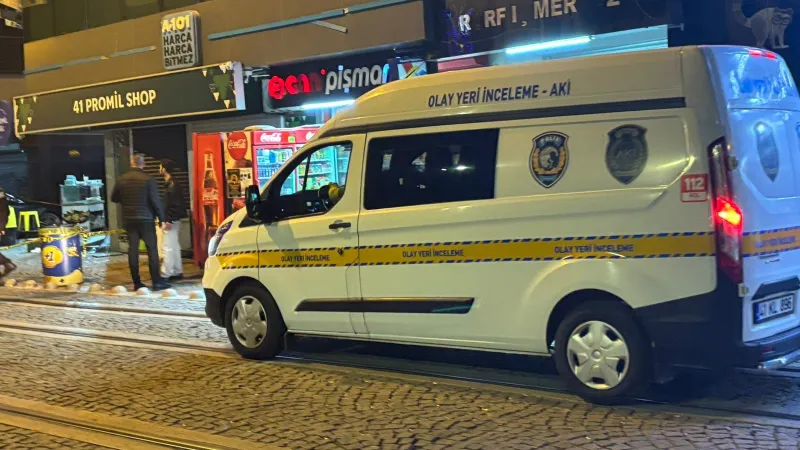 İzmit'te Gece Yarısı Dehşeti! Eğlence Mekanında Silahlar Konuştu!