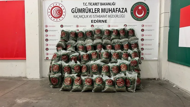 Kapıkule'de Şok Baskın! TIR'da 382 Kilo Esrar Ele Geçirildi!