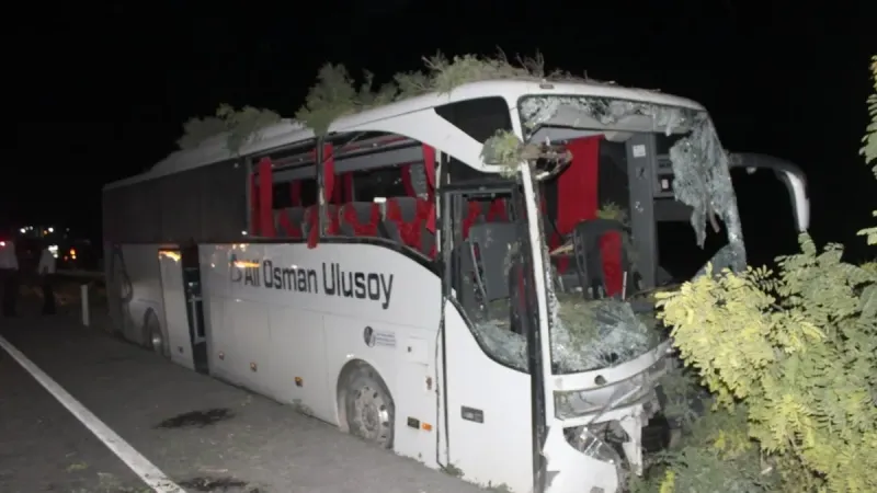 Kayseri'de Otobüs Kazası: 1 Ölü, 13 Yaralı! Şok Detaylar