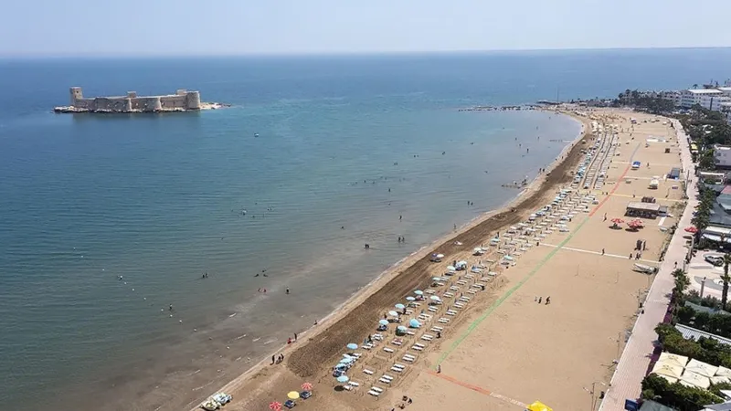 Mersin ve Hatay'da Deniz Suyu Alarm Veriyor! İşte Sıcaklıklar