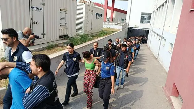Adana Narkotik Operasyonu: 41 Torbacı Adliyeye Sevk Edildi! Şok Gelişme