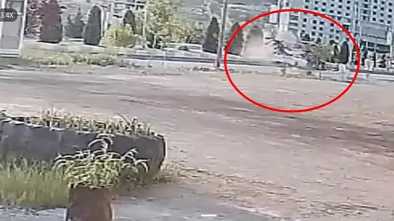 Mardin'de Tanker Faciası! Otomobil Altında Kaldı!