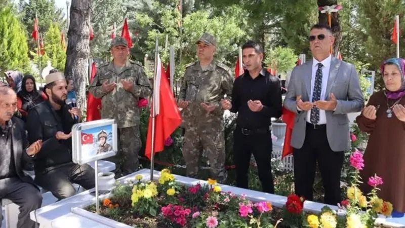 Şehit Mehmet Türken şahadetinin 7. yılında dualarla anıldı