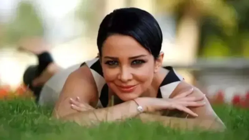 Bez Bebek Setinde Şok İddia! Makyözden Evrim Akın'a Ağır Suçlama