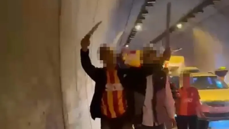 Yer İzmir: Döner bıçağıyla şampiyonluk kutlamasına 2 gözaltı